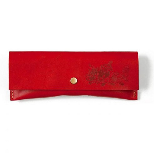 시간을 초월하는 매력, 하이타이드 펜코 무민 가죽 안경 케이스 레드와의 만남 하이타이드안경케이스