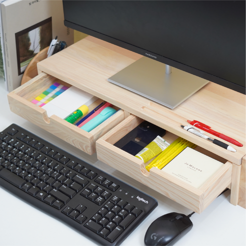 자연의 품격을 담은 모니터 받침대