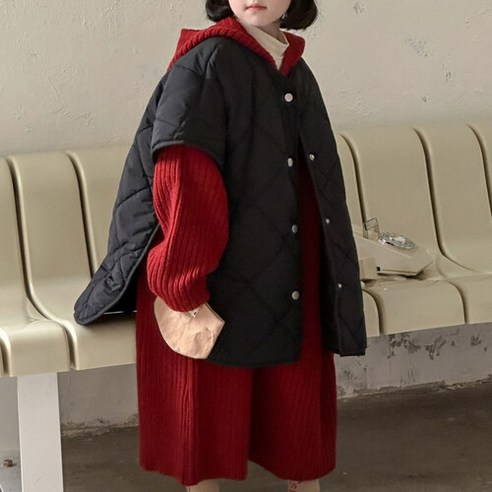 도오빠 키키캠핑룩 키즈 경량 조끼 패딩 블랙 누빔 케이프 점퍼 똑딱이 단추 귀여운 딸 아들 겨울 아우터 캠핑 여행 코디 패션 ~150