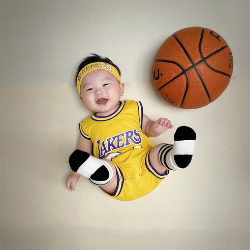 아기와 유아를 위한 스포티한 바디슈트