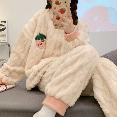 여성 겨울 따뜻한 도톰 빅사이즈 루즈핏 꽈배기 수면 잠옷 세트
