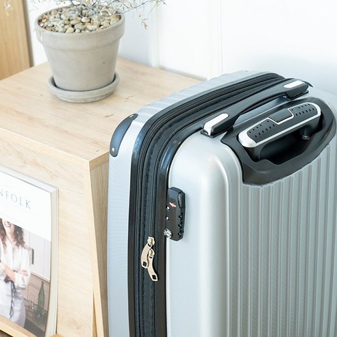 내구성 있고 확장 가능한 여행용 가방을 찾고 있다면 사보이 여행용 가방이 완벽한 선택입니다.