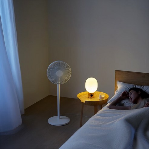 쾌적한 에어 플로와 스마트한 기능을 갖춘 샤오미 미지아 스탠딩 선풍기