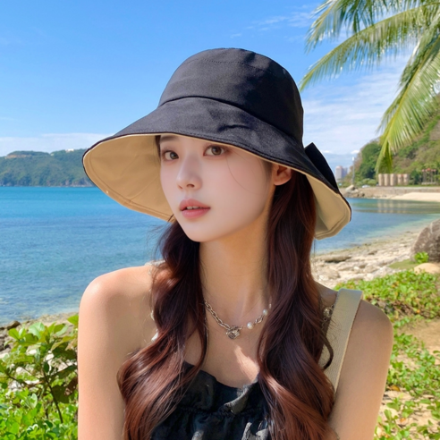 여름 햇살 아래, 우아함과 실용성을 겸비한 버튼머쉬룸 리본 와이드 버킷햇