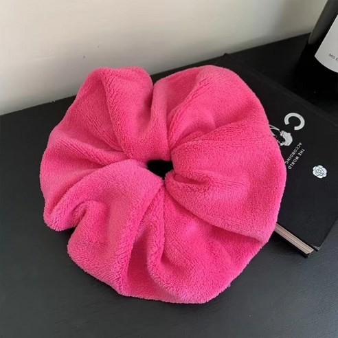 답답한 일상에 숨통을! 스타일과 실용성을 겸비한 마법, 지예은 머리끈 지예은머리끈