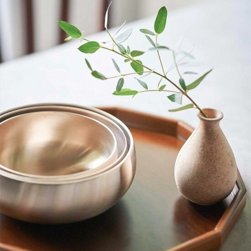 빛나는 전통의 미학, 광명유기 방짜 유기 옥면기로 식탁에 품격을 더하세요.