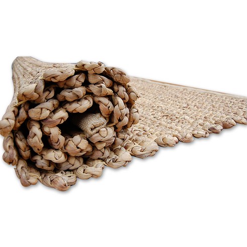 끈적이는 여름밤, 꿀잠을 선물하는 마법 – 월드ITC 천연 수초 멍석 사용 후기 멍석