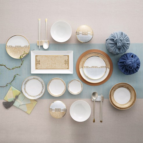 우아함과 실용성을 겸비한 당신의 식탁을 위한 선택