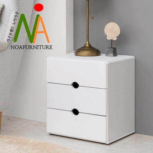화이트 컬러의 노아가구 홀3단 협탁 현관협탁
