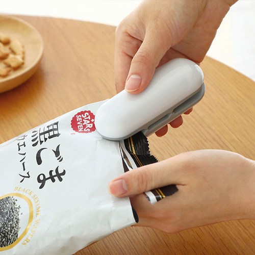 과자밀봉기