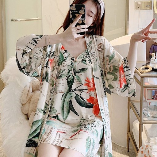 여성 홈웨어 슬립 로브 세트 여신핏 잠옷세트 부드럽고 시원한 레이온 원단의 여름 호캉스 파자마 CW샐리