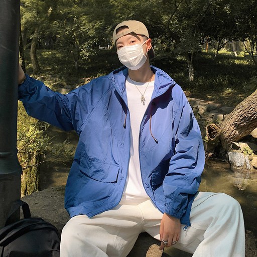 ANYOU 남자 얇은 캐주얼 아우터 여름 UPF50+자외선차단 빅사이즈 얇은 점퍼 등산복 피부복 후드 코트 방수 바람막이