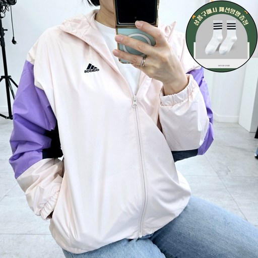 아디다스 여성 바람막이 에센셜 우븐 윈드브레이커 핑크 패션양말 증정