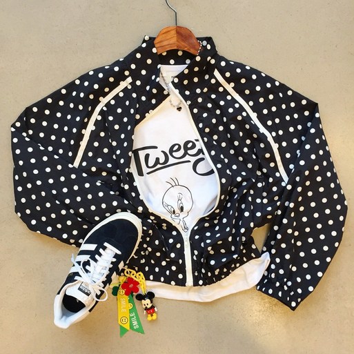 아이미마인 탱글 도트 배색 띠 하이넥 루즈핏 바스락 바람막이 점퍼 2color