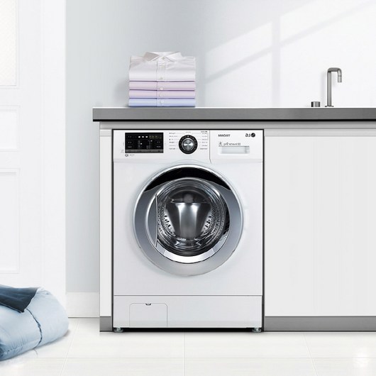 LG 트롬 세탁기 9kg 화이트 상판X 크롬도어 FR9WPB