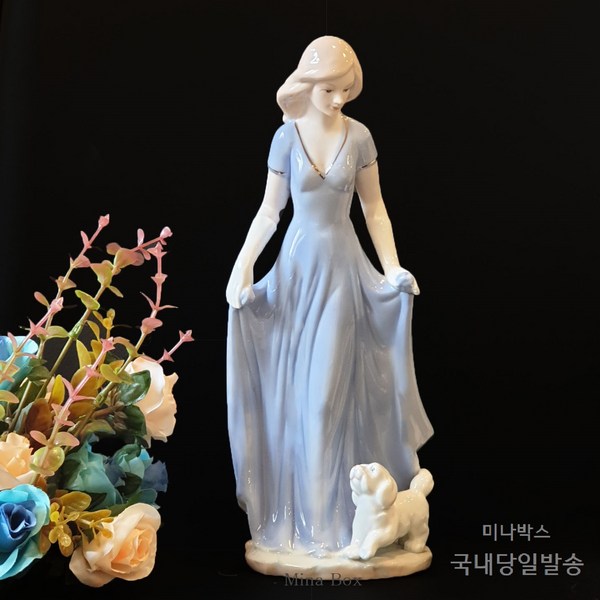  미나박스 도자기 야드로인형 피겨린 장식 인형 1/ 도자기 피겨린 야드로 스타일 웨딩 선물 포슬린 유럽 엔틱 장식 인형, 1.작은강아지와여인 