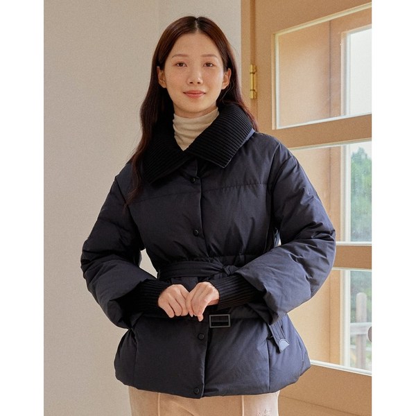 질스튜어트스포츠 JILL SPORTS 여성 블랙 소프웜 니트포인트 허리벨트 구스 미드다운 JFJU2D831BK