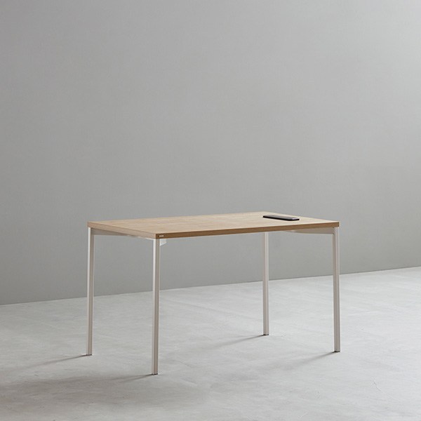  데스커 DSAD610P 1인 노트북 책상 (빌트인 콘센트) 1000X600, 화이트+화이트 