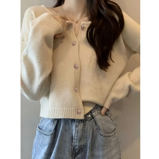 [슬림가디건] 리쏨 여성 베이직 가디건 슬림핏스타일 예쁜 선물 단추가디건 상아색 가디건