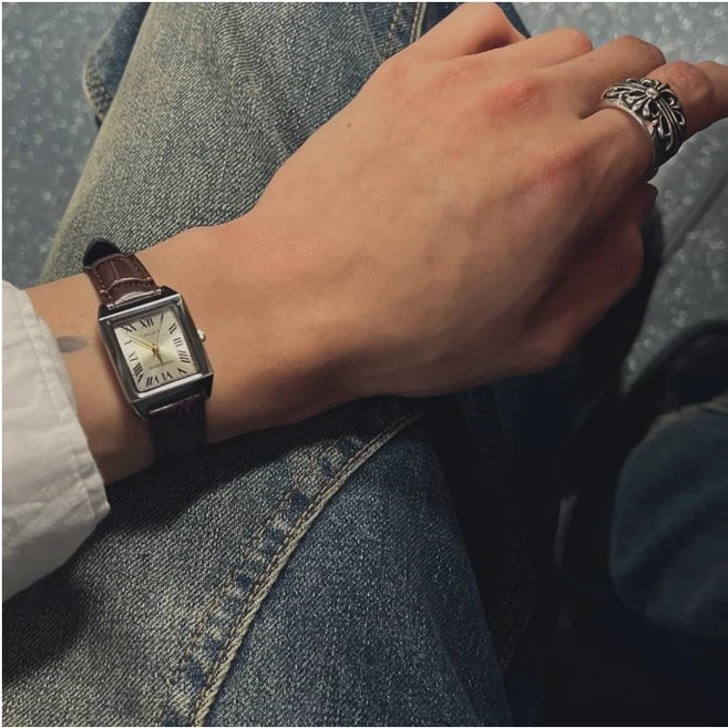[CASIO] 카시오 정품 가죽 스퀘어 패션 손목시계 +파퓰럽