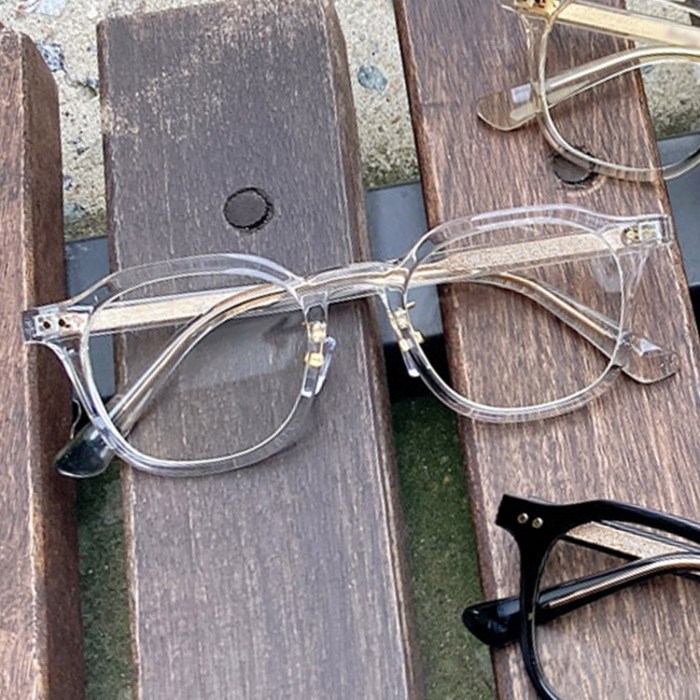 eyelove [안경원제품] 자외선 차단 베이직 사각 뿔테 시력보호 안경 대표 이미지 - 안경 추천