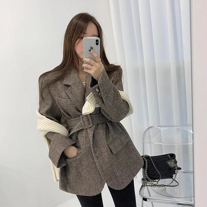 발리걸 헤링본 모직 벨트 누빔 자켓 울 하프 코트 대표 이미지 - 여자 울 자켓 추천