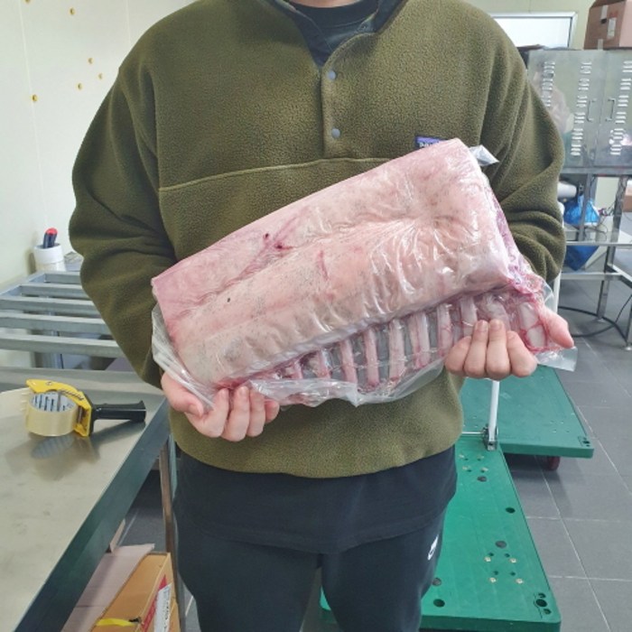제주 흑돼지 돈마호크 돈토마호크 프렌치랙 숄더랙 삼겹살 오겹살 목살 캠핑고기, 흑돼지 통 프렌치랙 3.6kg (9~12대) 대표 이미지 - 돈마호크 추천