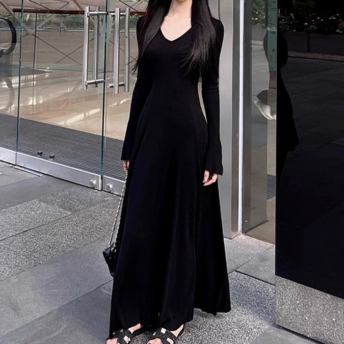 마켓에이 여성용 딥 슬림 롱 니트 원피스 M2630014