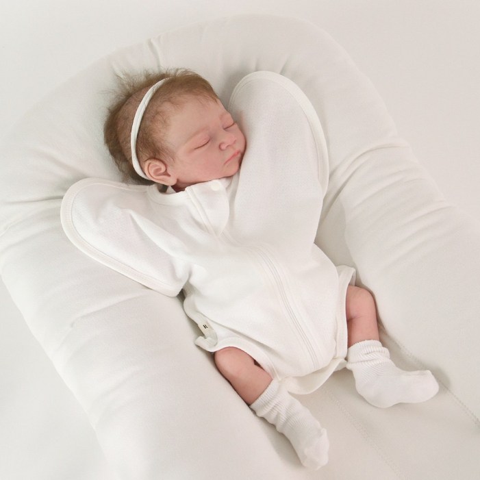 리코타입 스와들컷도톰  하의를 덜어낸 신생아 속싸개양말 증정