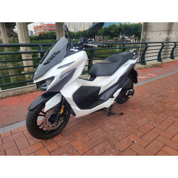 SYM  VSX125브에스액스125최 저가판매 PCX125NMAX125