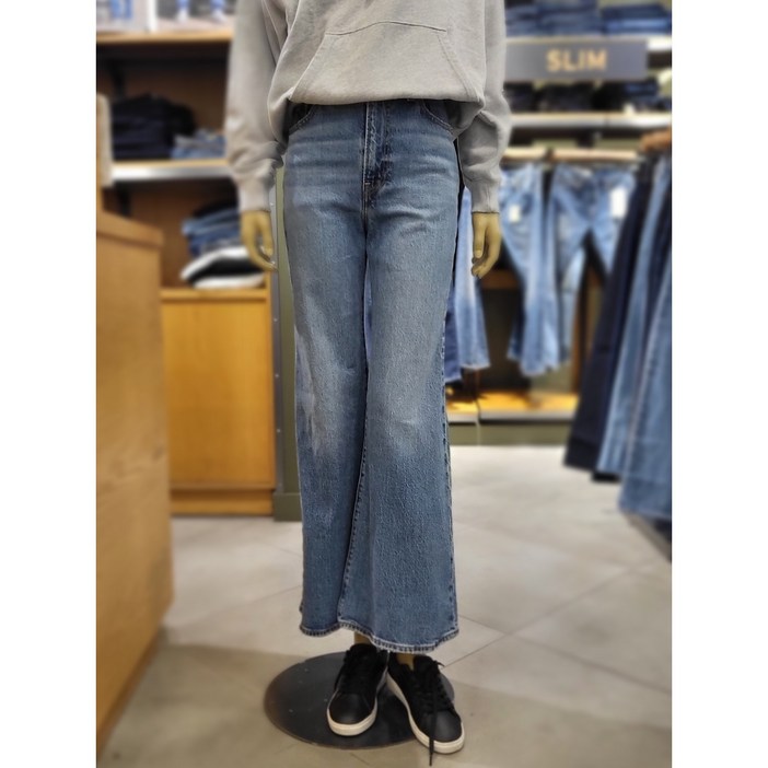 [리바이스] 여성 립케이지벨 부츠컷 청바지 A7503PM0009 NC순천