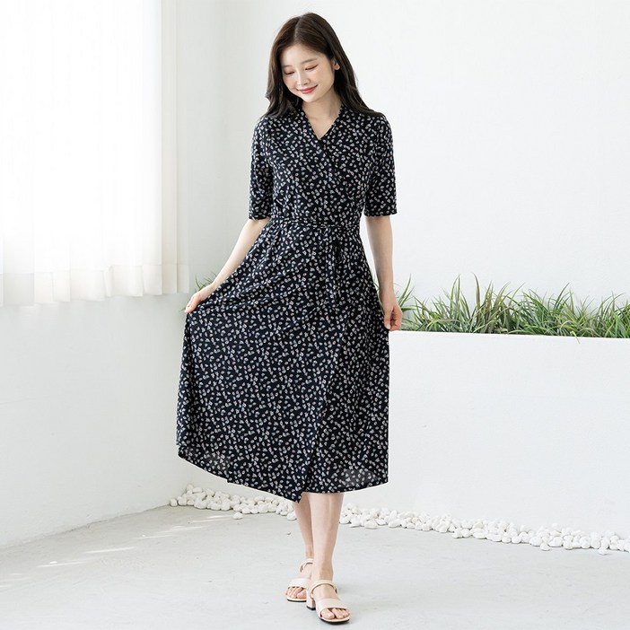 여성 여름 바캉스룩 반팔 랩 원피스 5부소매 쿨라이트 브이넥 찰랑찰랑한 오픈형