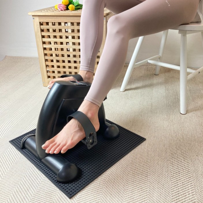 미니 실내 좌식 자전거 어르신 노인 재활 바이크 운동기구 실내용 쇼파 하프 홍현희 사이클