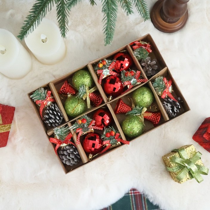 케이트가든 레드 그린 솔방울 오너먼트 24p 트리꾸미기 크리스마스, 1세트, 단일색상