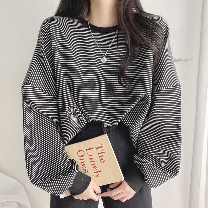 완전 편한 90kg까지 빅사이즈 여성 기모 스트라이프 도톰 따뜻한 라운드 맨투맨 긴팔티 가을 겨울 편한 캐주얼 심플 소프트 데일리 오버핏 날씬해보이는 디자인 패션 블랙 티셔츠