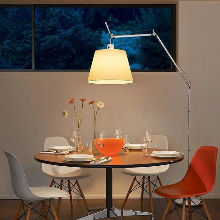 플로어렘프 거실 장스탠드 조명 아르떼미데 톨로메오 메가