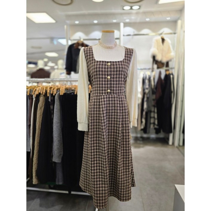 따뜻한 겨울 원피스 간편하게 입기좋은밸리걸 브라운 체크 스퀘어넥 원피스 222480