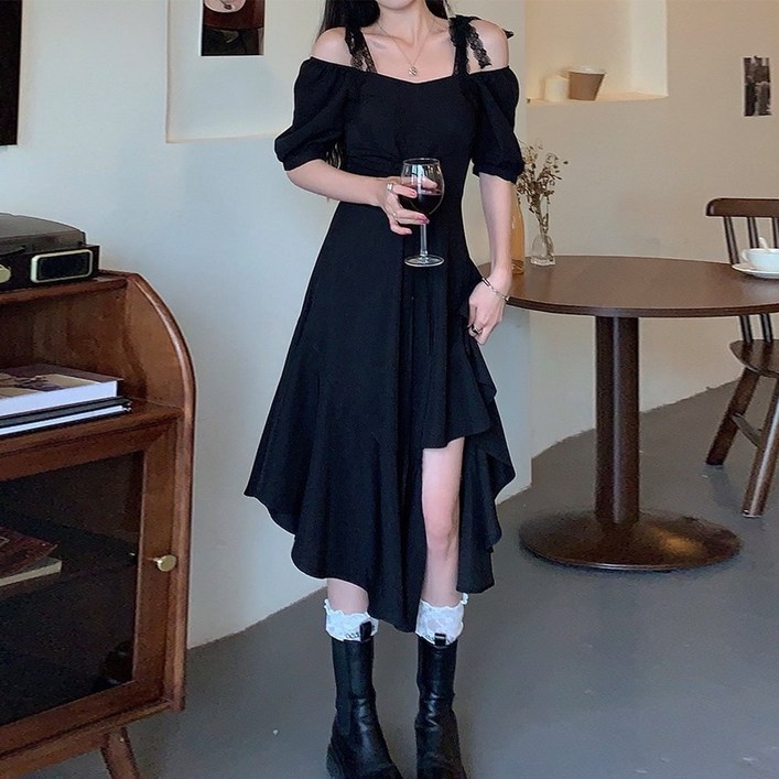 마이클로젯 MC0104 어깨끈레이스 언발란스 원피스