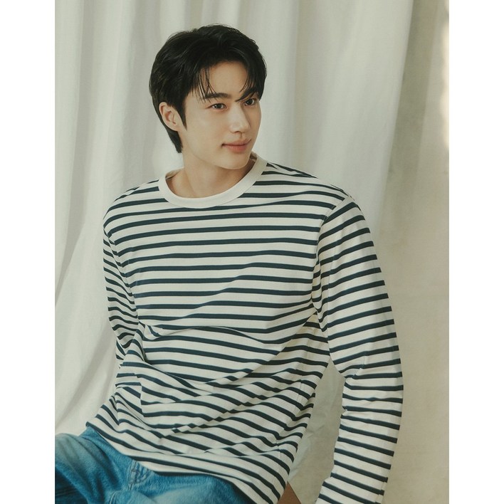 지오다노 남자 스트라이프 긴팔 티셔츠 01025503