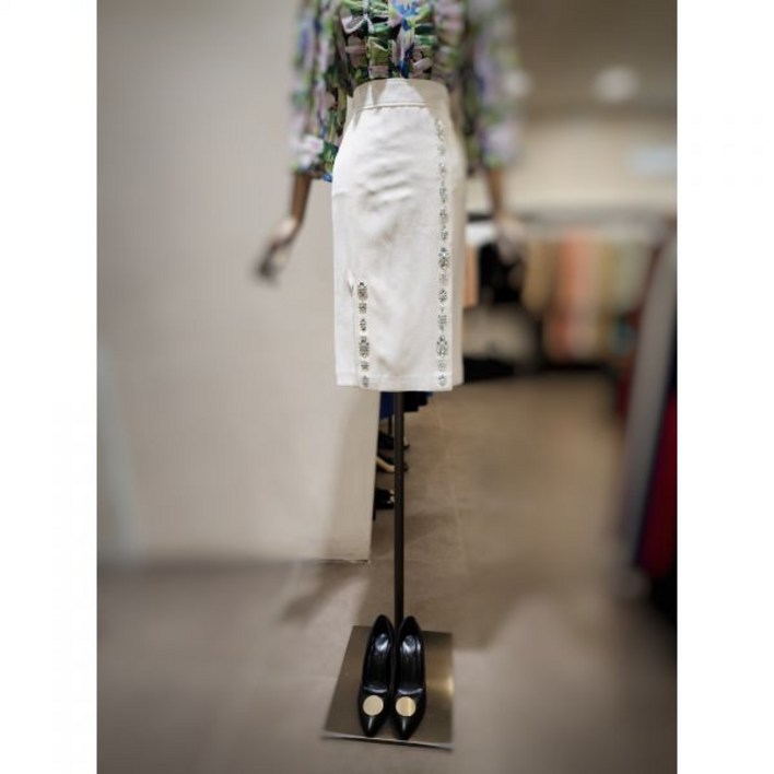 모조에스핀 S/S 언밸런스 큐빅장식 슬릿 디테일 스커트 S232MSD011-IV