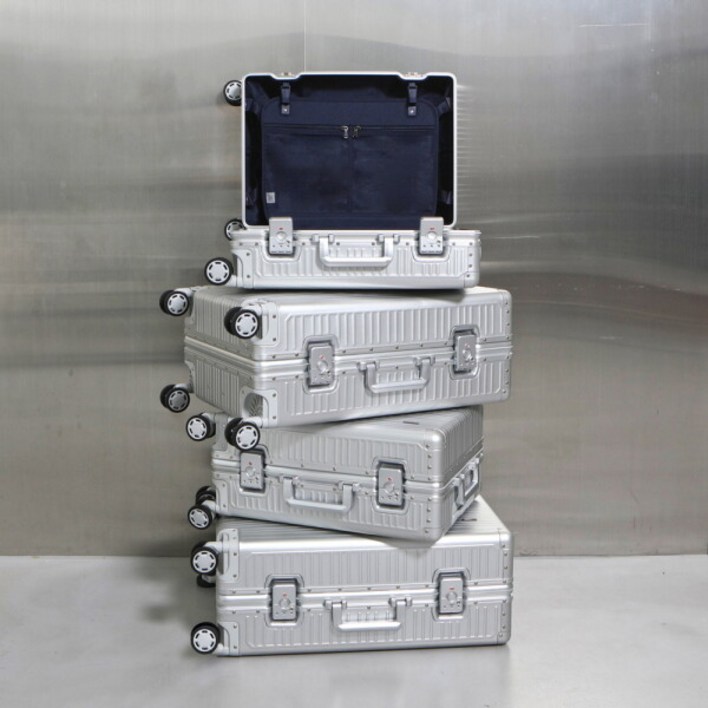 [블랑블랙] [독일 베르만] 독일 베르만 파일럿 알루미늄 캐리어 20인치