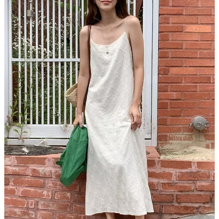 IBOY UGIRL XU0006C  여성 슬림핏 자수 펀칭 롱 나시 원피스