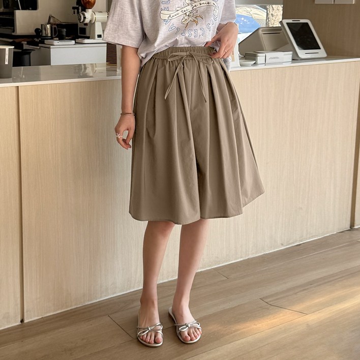 데일리앤 디엘 바스락 밴딩 핀턱 큐롯 버뮤다 반바지 쿨 팬츠 여름 통바지 여성 치마바지