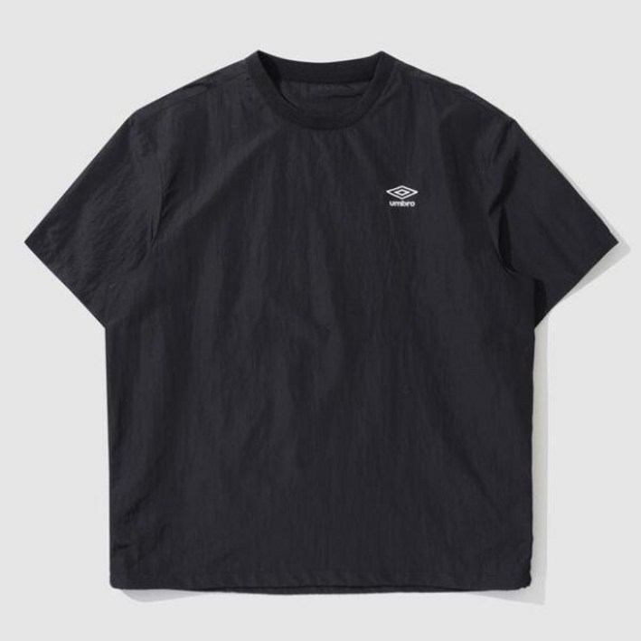엄브로 반팔티 KQF UO321CWT73BLK 나일론메탈 반팔 피스테  BLK