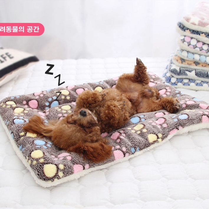 마코다 강아지 3겹 벨벳 담요 고양이 두꺼운 애착 이불 패드, 갈색발자국, 1개 마코다 강아지 3겹 벨벳 담요 고양이 두꺼운 애착 이불 패드, 갈색발자국, 1개