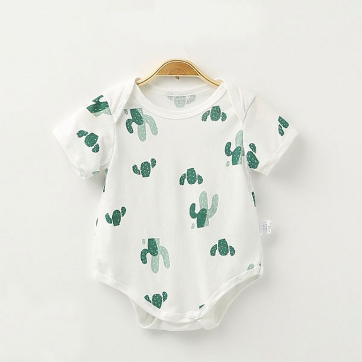 베베니즈 패턴 데일리 통기성 반팔 수트