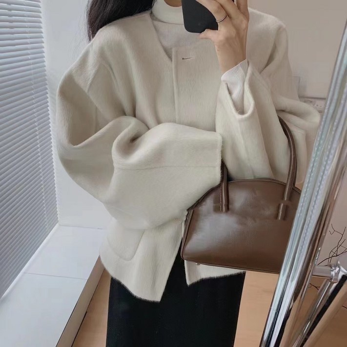 썸머바이브 데일리 여성 숏 모직 코트 썸머바이브 데일리 여성 숏 모직 코트
