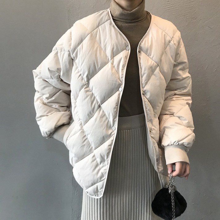 벨라루티 심플 베이직룩 라운드 누빔 시보리 숏패딩 인박카