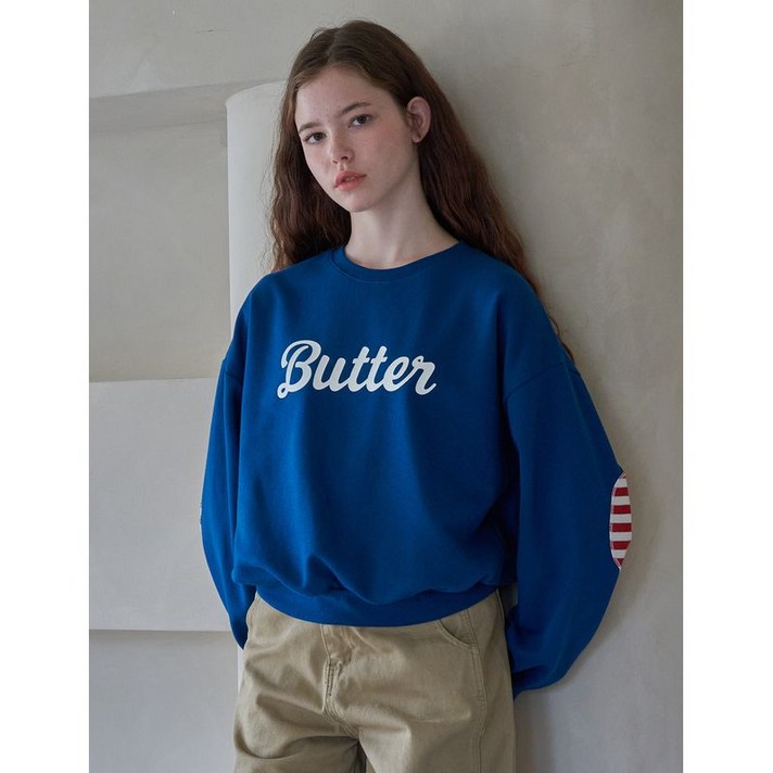 위시드 버터 레터링 소매 패치 포인트 맨투맨 티셔츠 WIBCTS015