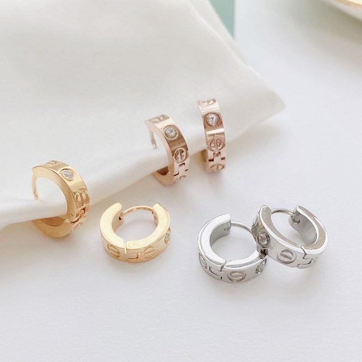 일루아샵 [써지컬스틸] 일자 각인 큐빅 링 귀걸이 ( 원터치 3color)